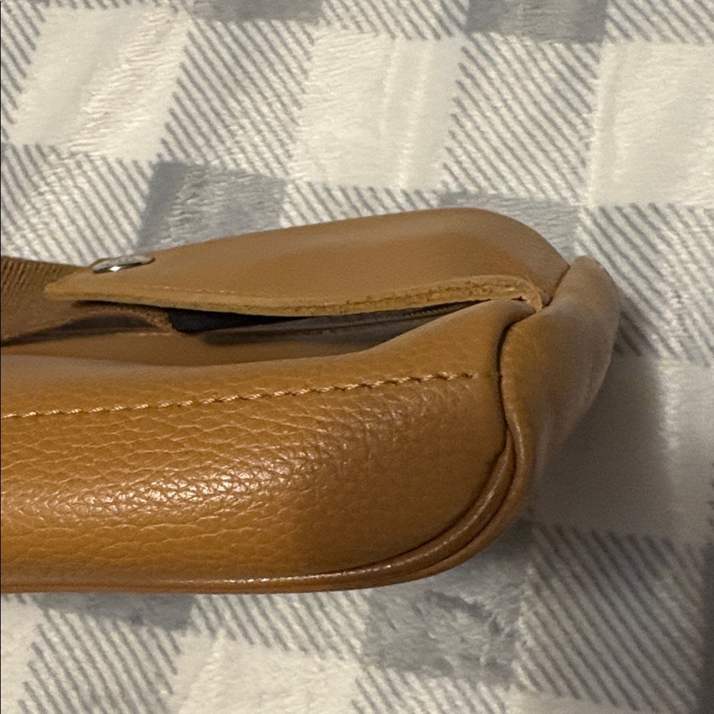 Longchamp Le Foulonné Belt Bag in caramel cowhide leather. - Picture 8 of 12